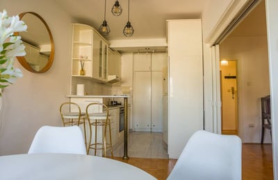 Аренда уютной 2-комнатной квартиры, 47 м², центр старого города, Белград, Сербия